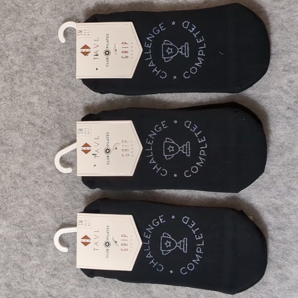 Tavi club pilates grip savvy Lot Of  3 socks evergreen challenge W Sz Small NWT
